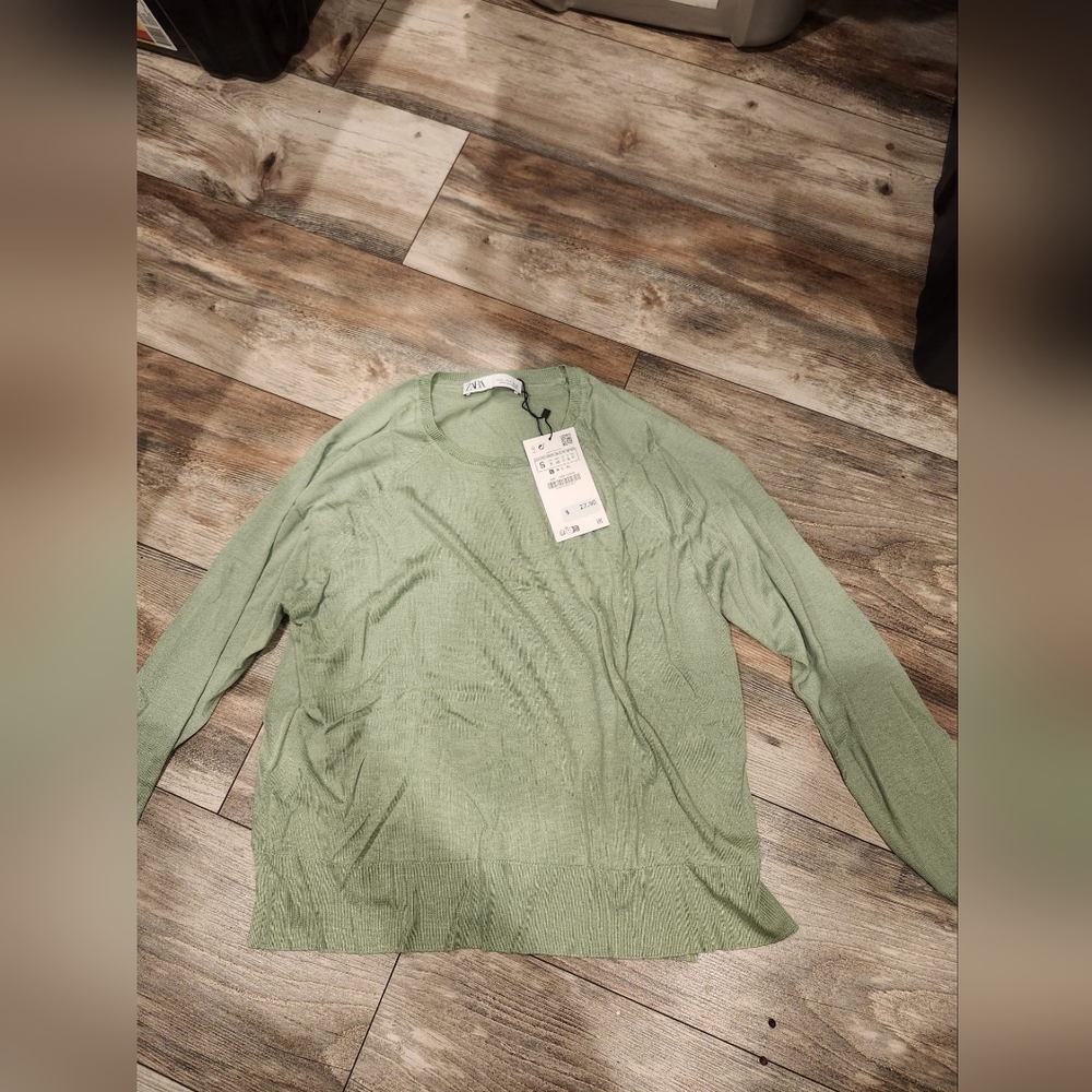 BASIC KNIT SWEATER by Zara
